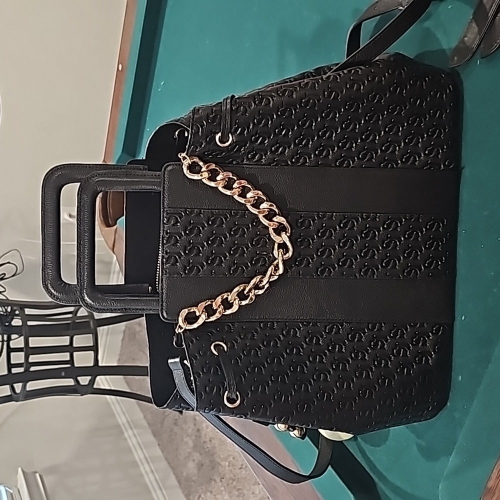 Sassy Jones Lori Bag in Black